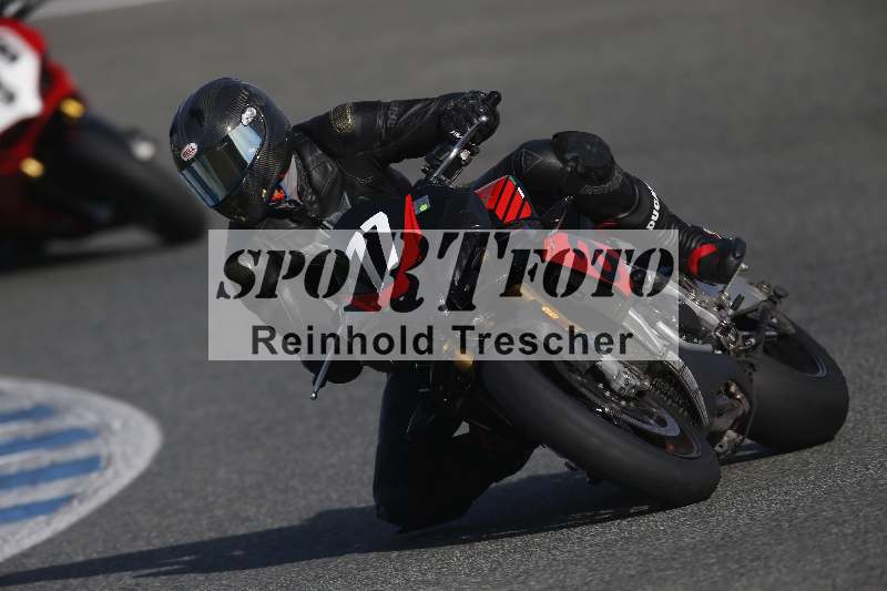 /Archiv-2024/02 29.01.-02.02.2024 Moto Center Thun Jerez/Gruppe gruen-green/77